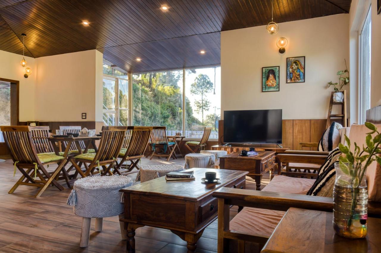 The Frostwood Resort 拉尼凯特 外观 照片