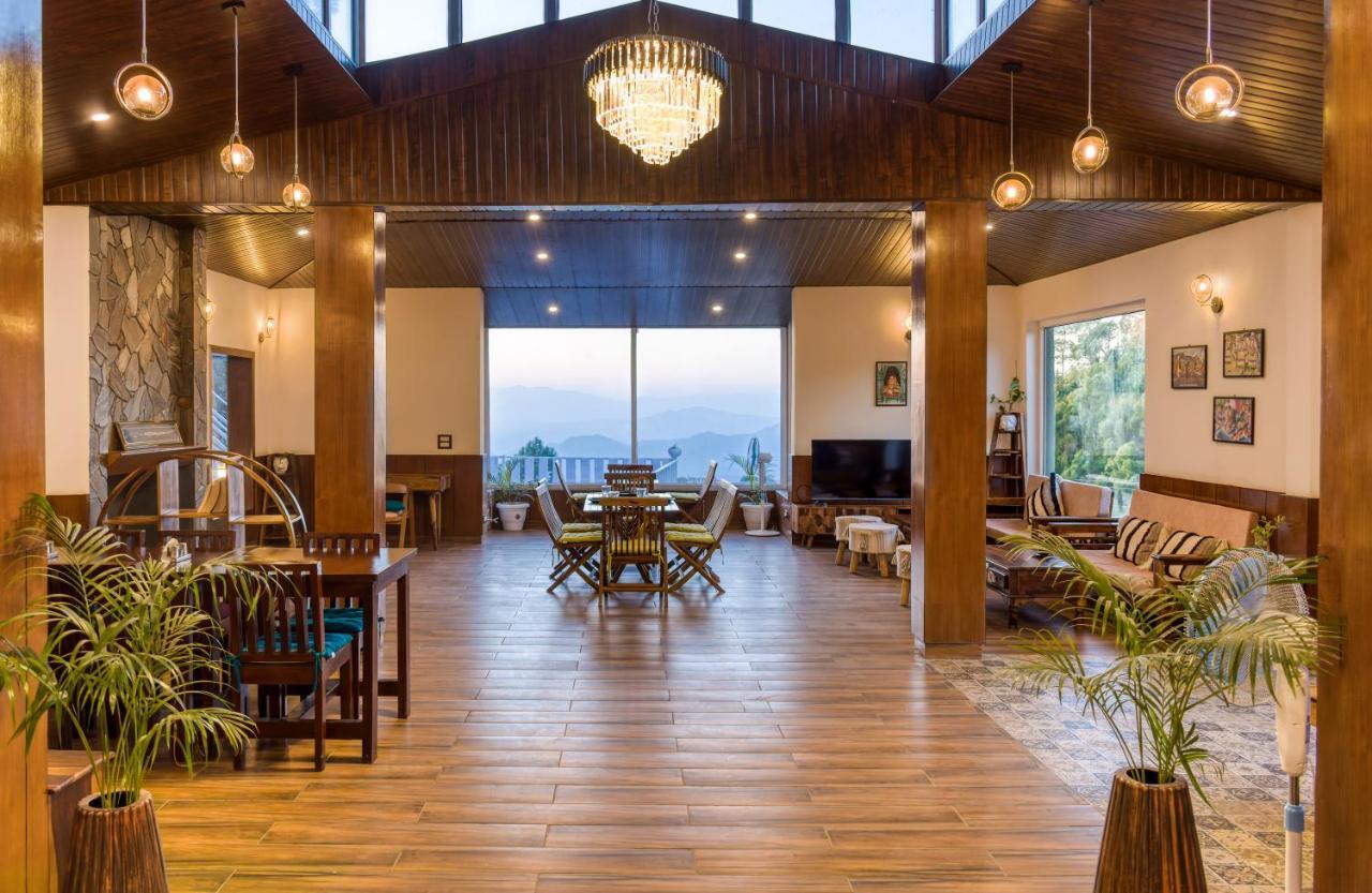 The Frostwood Resort 拉尼凯特 外观 照片